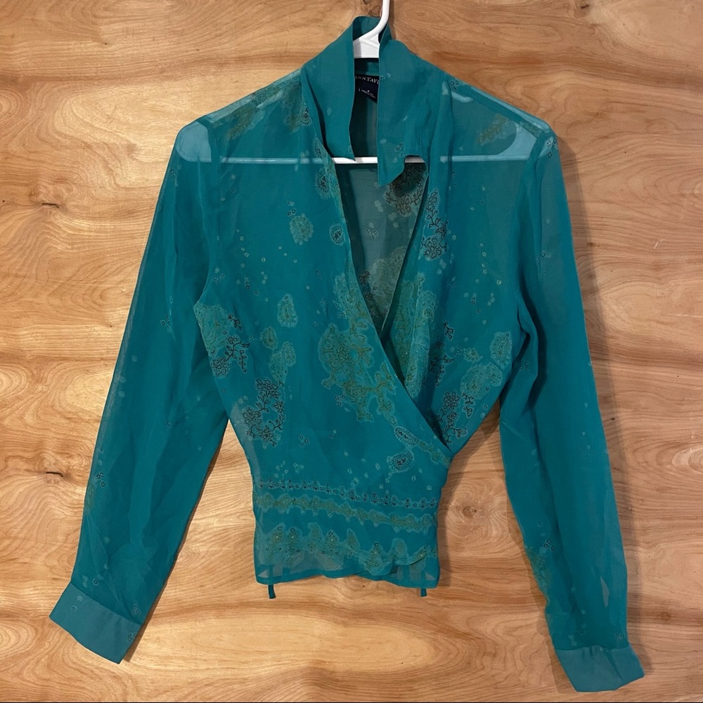 Ann Taylor Womens Sz 8 100% Silk Wrap Blouse Shear 21 1/2" long.